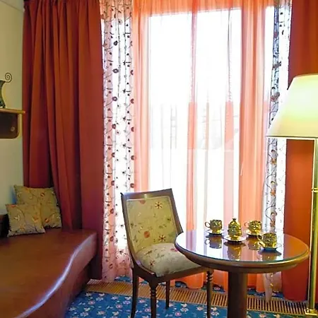 Amira Boutique Wellness & Heviz