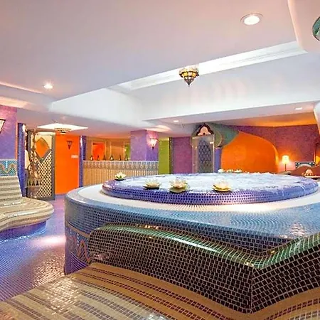 Amira Boutique Wellness &